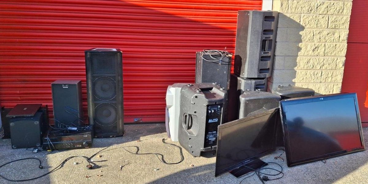 Man fined £3,500 for repeatedly playing ‘bass-heavy’ music Man fined £3,500 for repeatedly playing ‘bass-heavy’ music