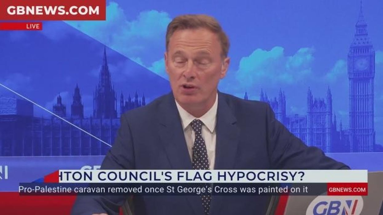 Council accused of hypocrisy after van with Palestine flag ignored for months but towed days after St George’s flag added