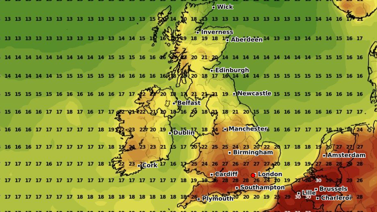 UK weather: Tropical heatwave could blast Britain with near-30C for another TWO weeks
