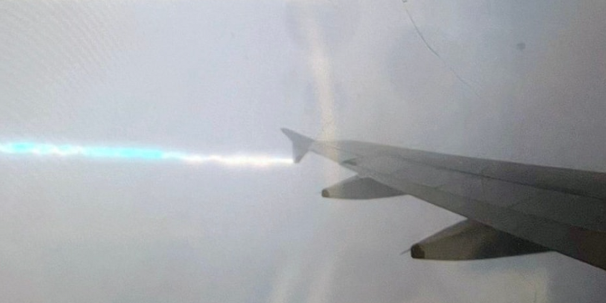 NextImg:British Airways 'flight from hell' as plane struck by LIGHTNING sparking panic onboard