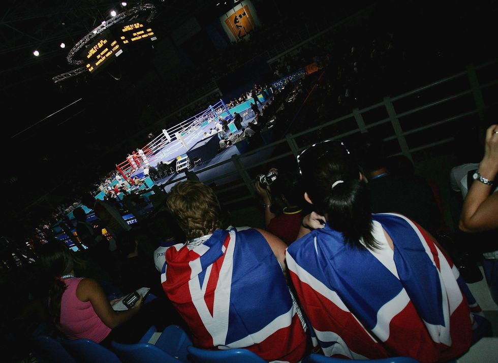 British boxing fans