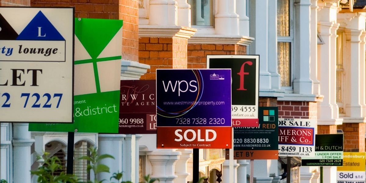 UK house prices fall by 0.5% as Iran conflict sparks ‘wide uncertainty’ UK house prices fall by 0.5% as Iran conflict sparks ‘wide uncertainty’