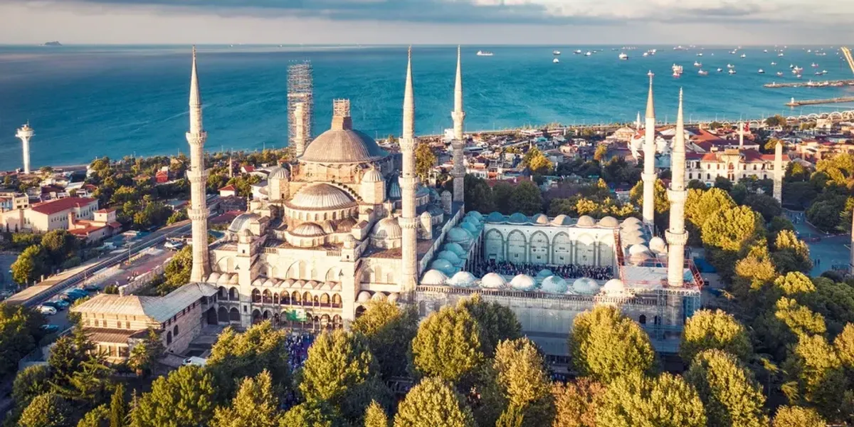 NextImg:Britons alerted if travelling to Turkey, Egypt and the UAE as disruptions are likely