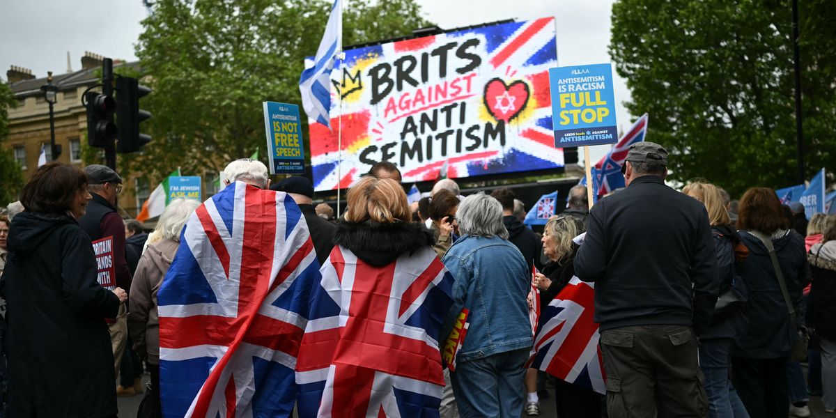 Police hate crime adviser sacked after complaining officers avoiding Islamist extremism ‘elephant in the room’ in meeting about antisemitic terror attacks Police hate crime adviser sacked after complaining officers avoiding Islamist extremism ‘elephant in the room’ in meeting about antisemitic terror attacks