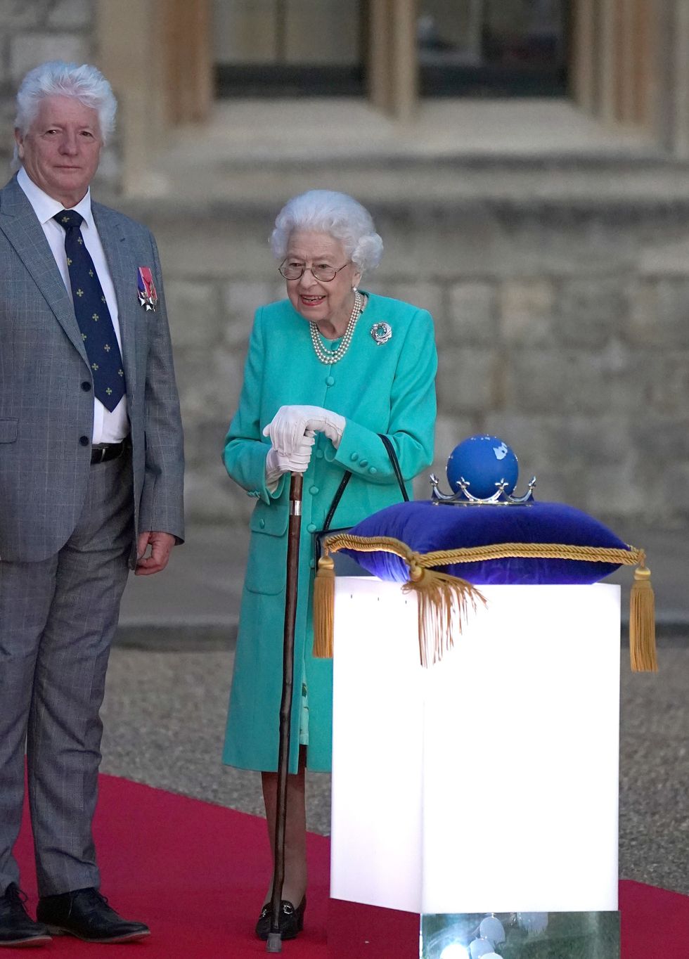 Bruno \u200bPeek and Queen Elizabeth II