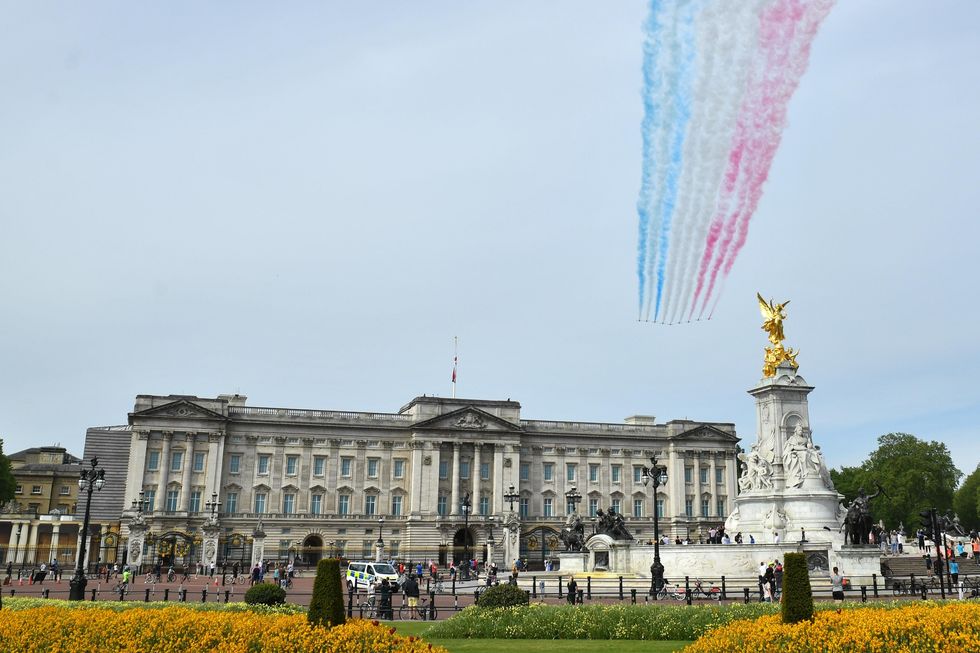 Buckingham Palace flypast