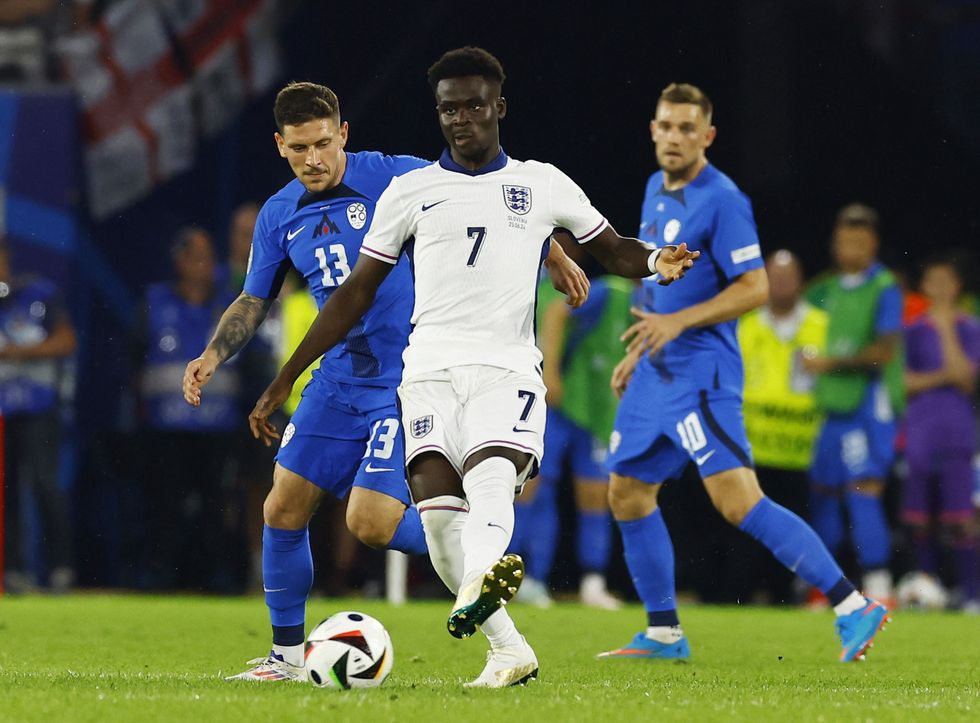 Bukayo Saka doesn't want to play left-back