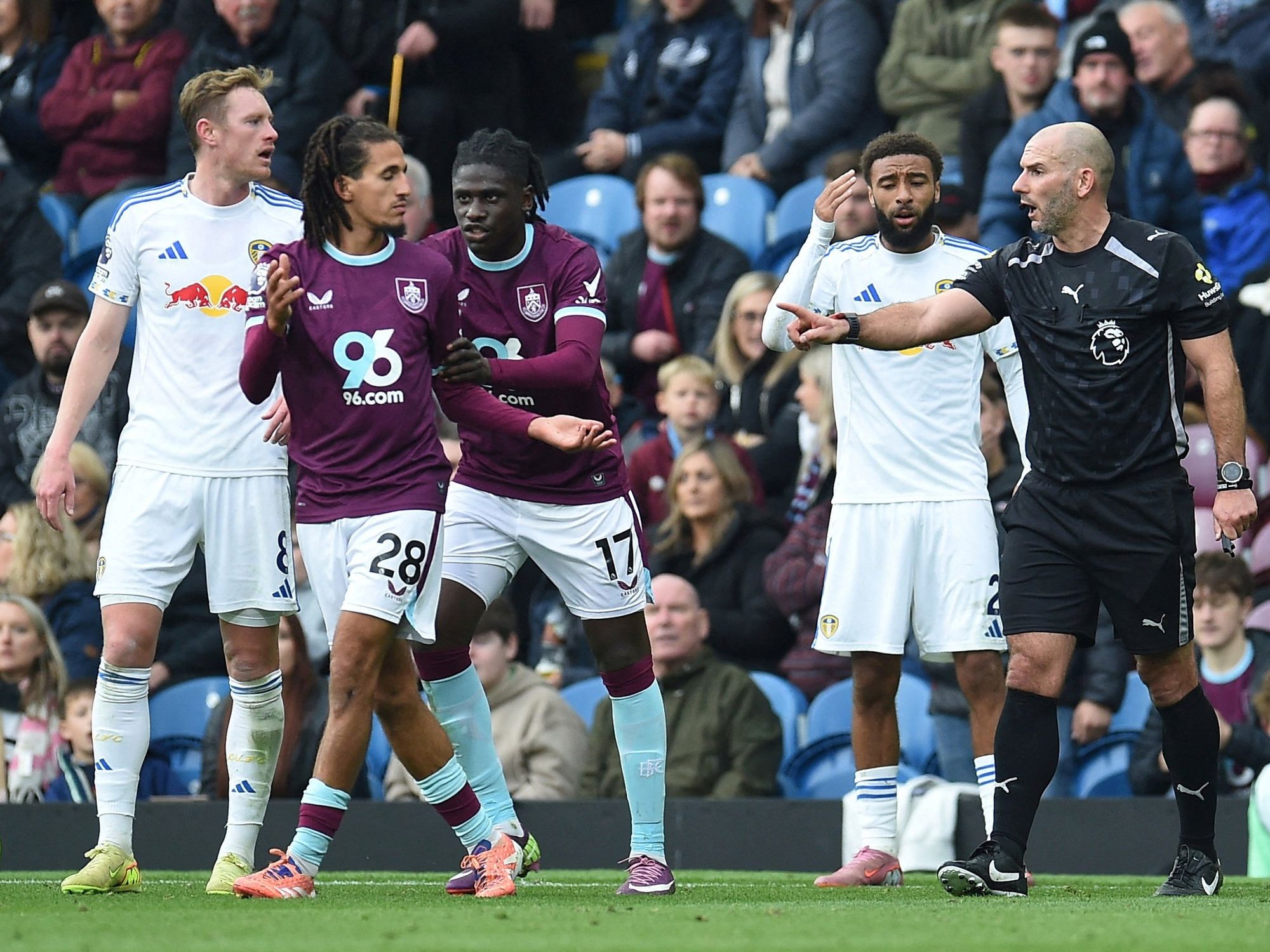 Burnley's Hannibal Mejbri
