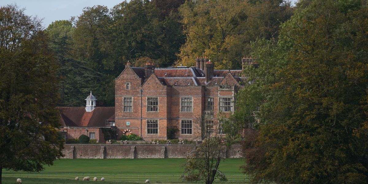 NextImg:Drink driver three times over the limit who 'deliberately' crashed into gates of Prime Minister's country estate jailed