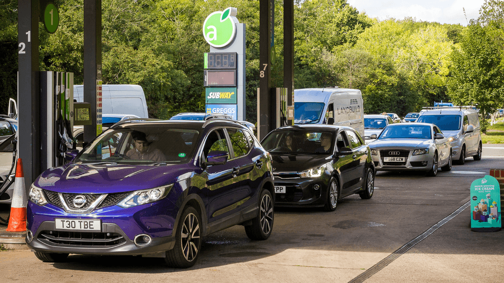 Posto de gasolina ocupado