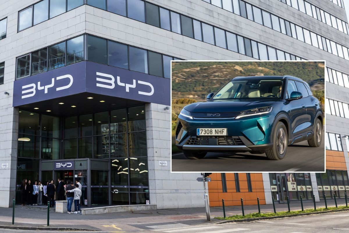 BYD HQ and a BYD Super Hybrid ATTO 2 DM-i