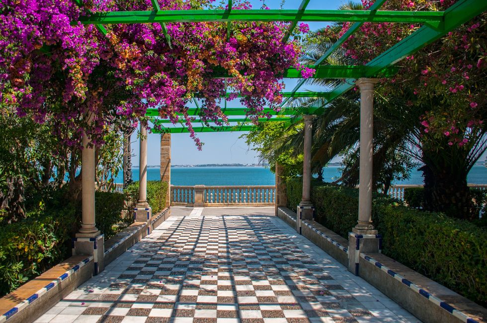 C\u00e1diz views of the sea