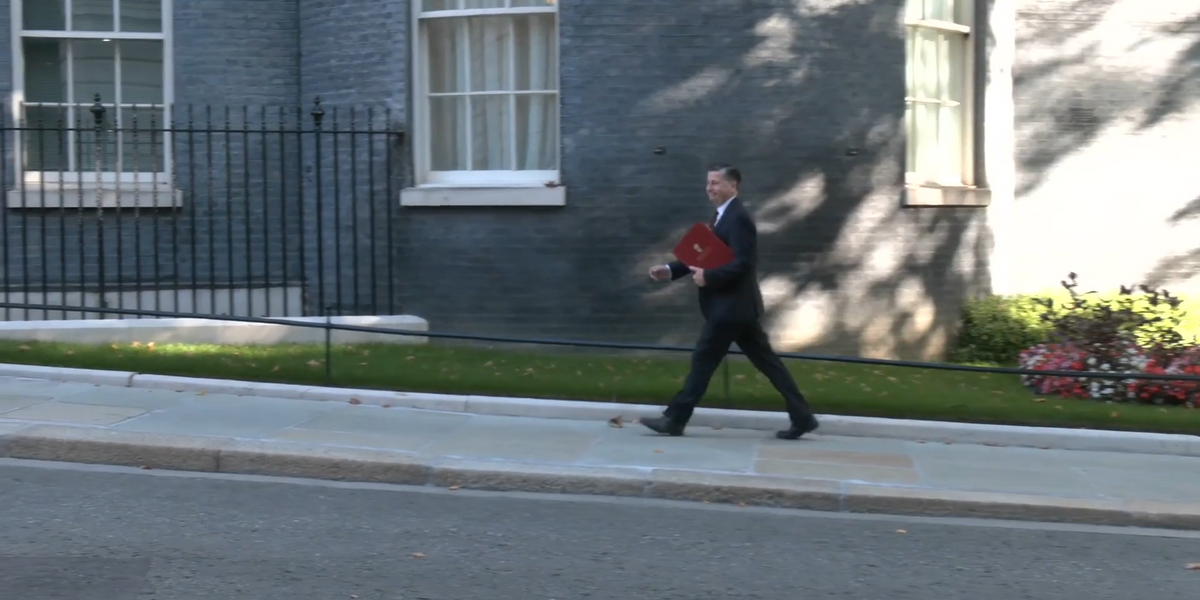 NextImg:WATCH: Ministers arrive to first meeting of reshuffled Cabinet - 'Can you turn those polls around?!'