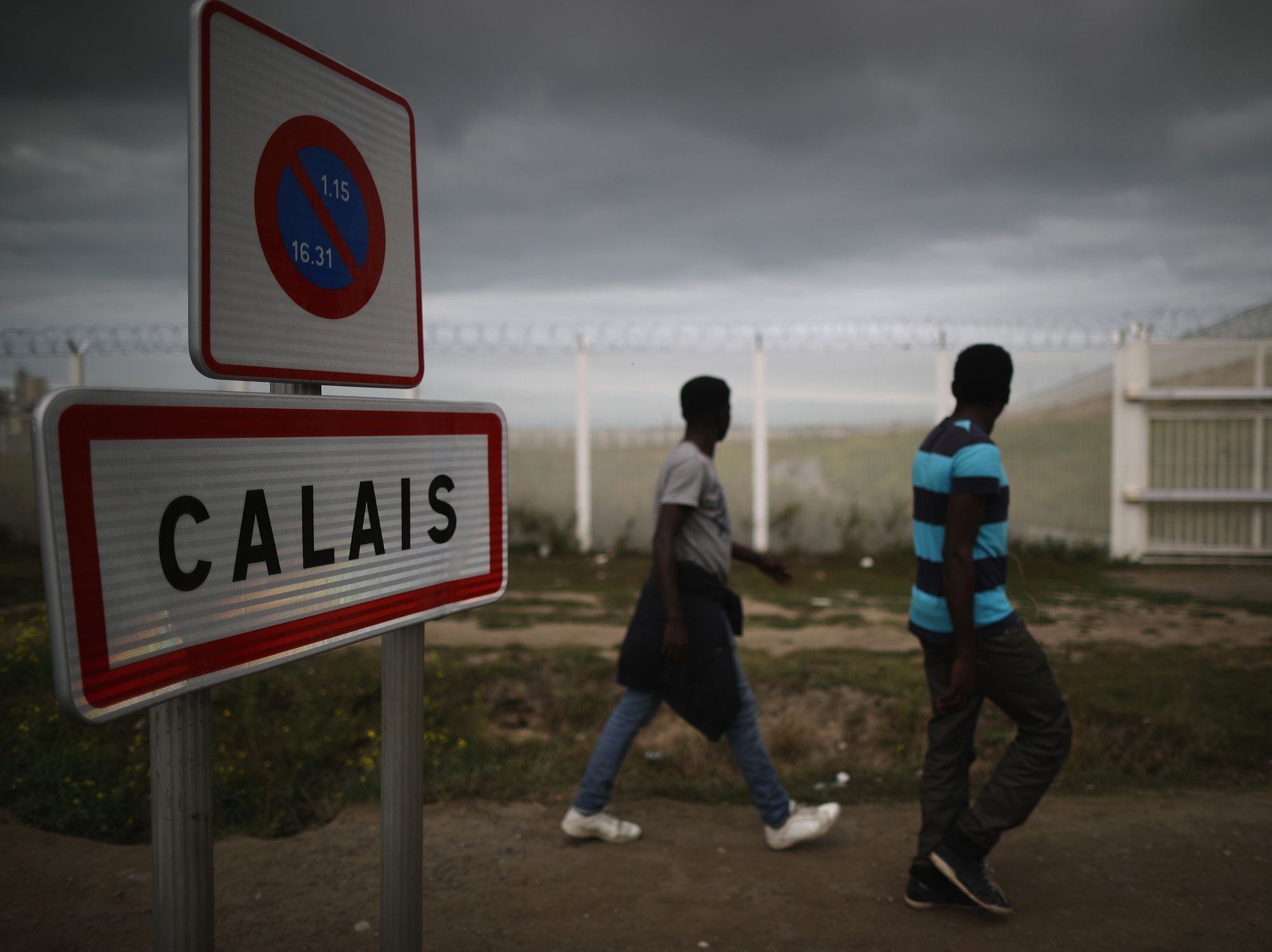Calais fence