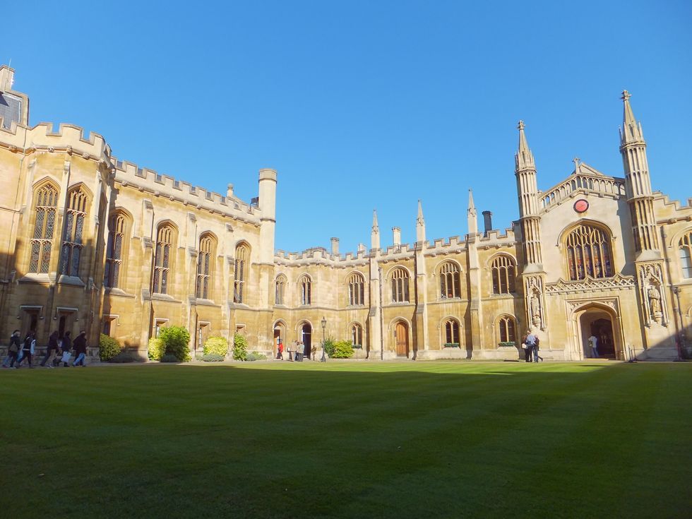Cambridge University students vote for vegan-only menu