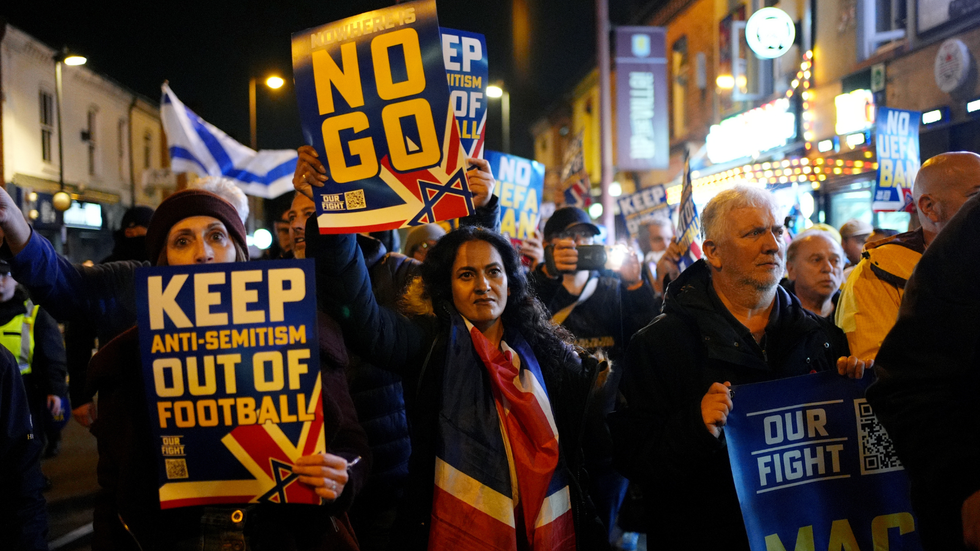 Campaign against antisemitism protesters