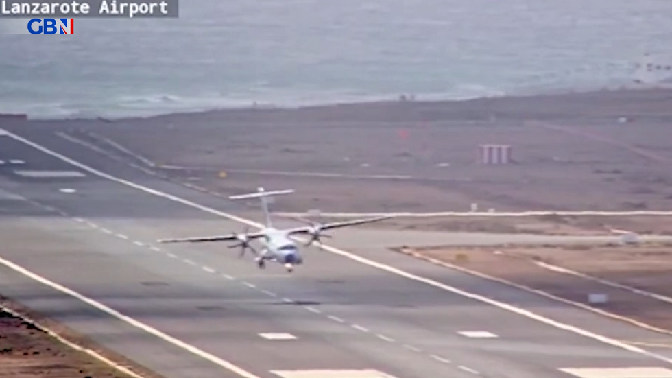 Canaryfly plane struggles to land on runway