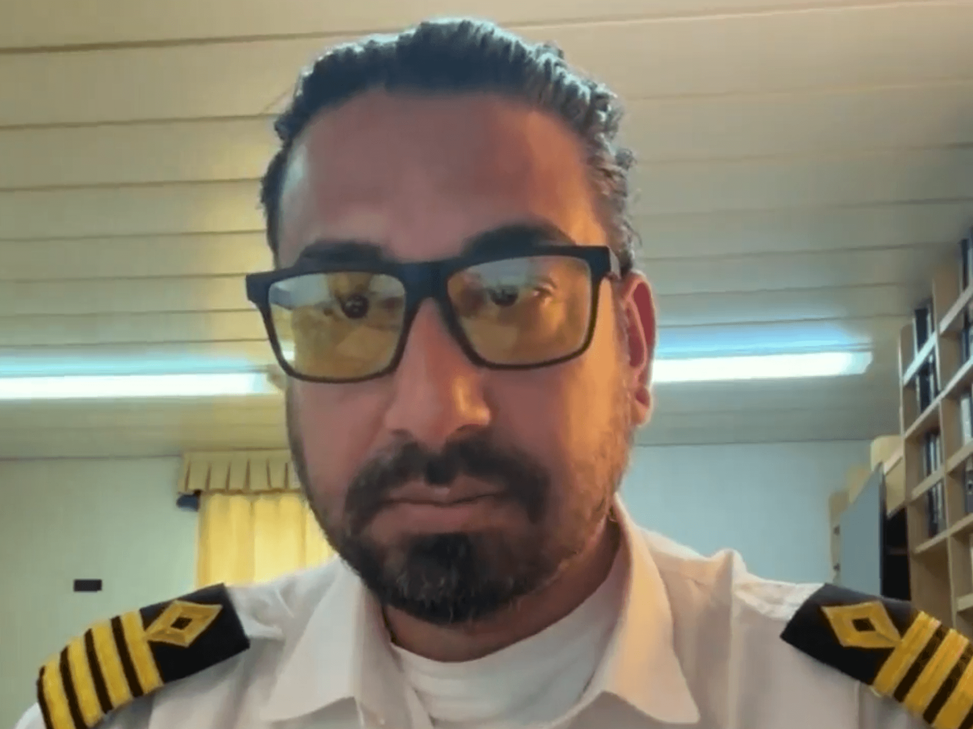 Captain Raman Kapoor