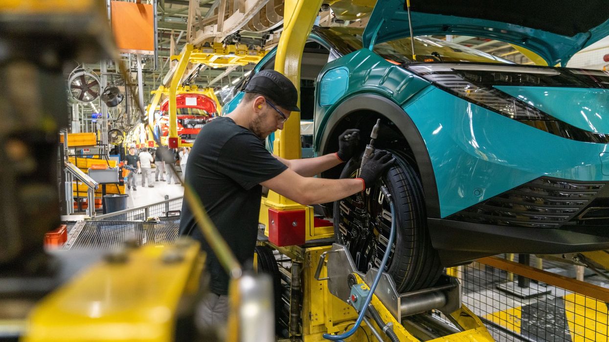 Car production of the new Nissan Leaf