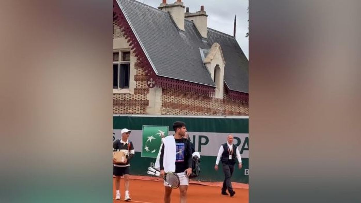 Carlos Alcaraz responds after gesture to US Open crowd during Jiri Lehecka thashing