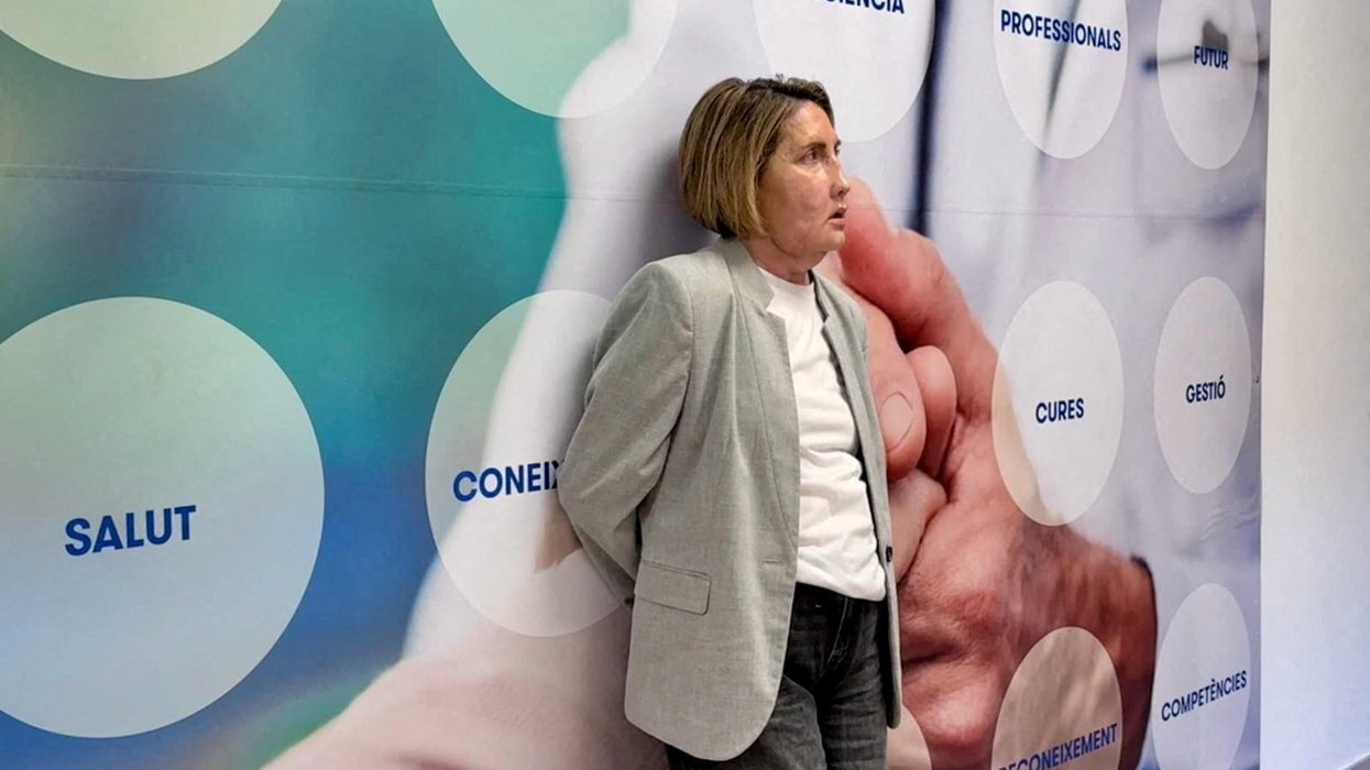 Woman receives first ever face transplant from woman who chose to end her own life