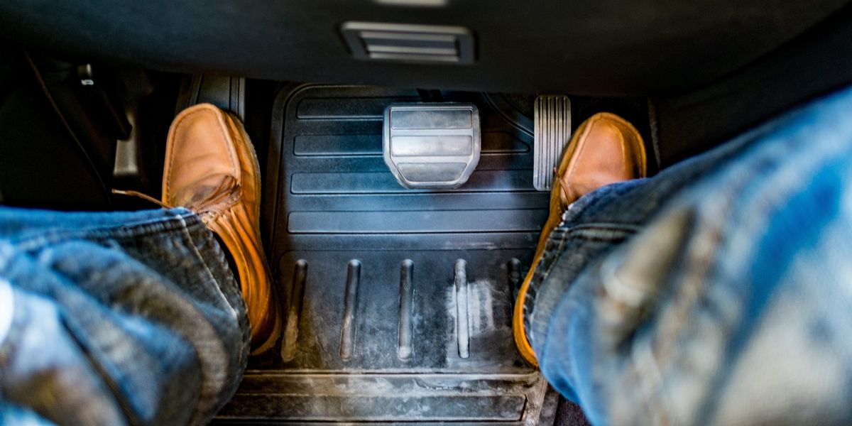 NextImg:Cars could be fitted with automatic brakes to help reduce accidents on UK roads