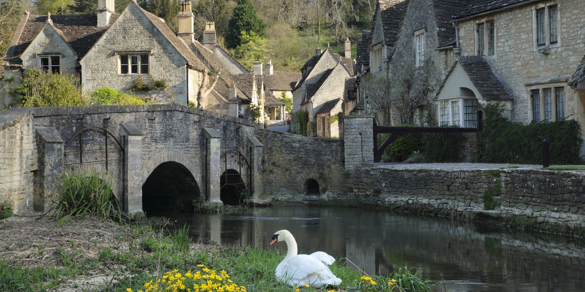 NextImg:Worst attraction in the UK branded 'abysmal' as visitors call it too 'expensive and touristy' - full list