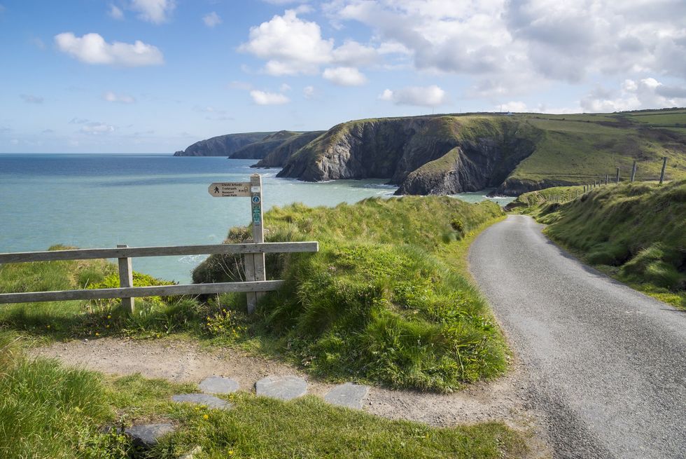 Ceibwr Bay