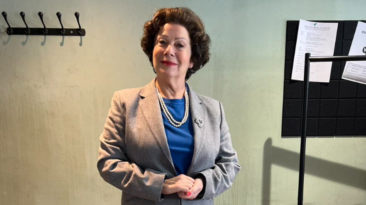 Celeb dressed as Queen Elizabeth II