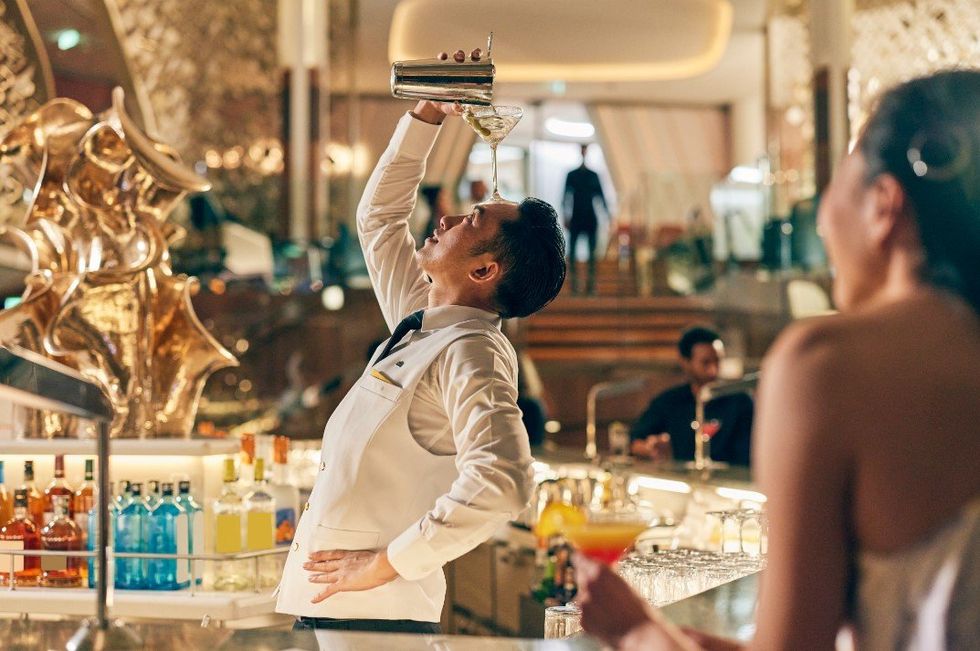 Celebrity cruises bar