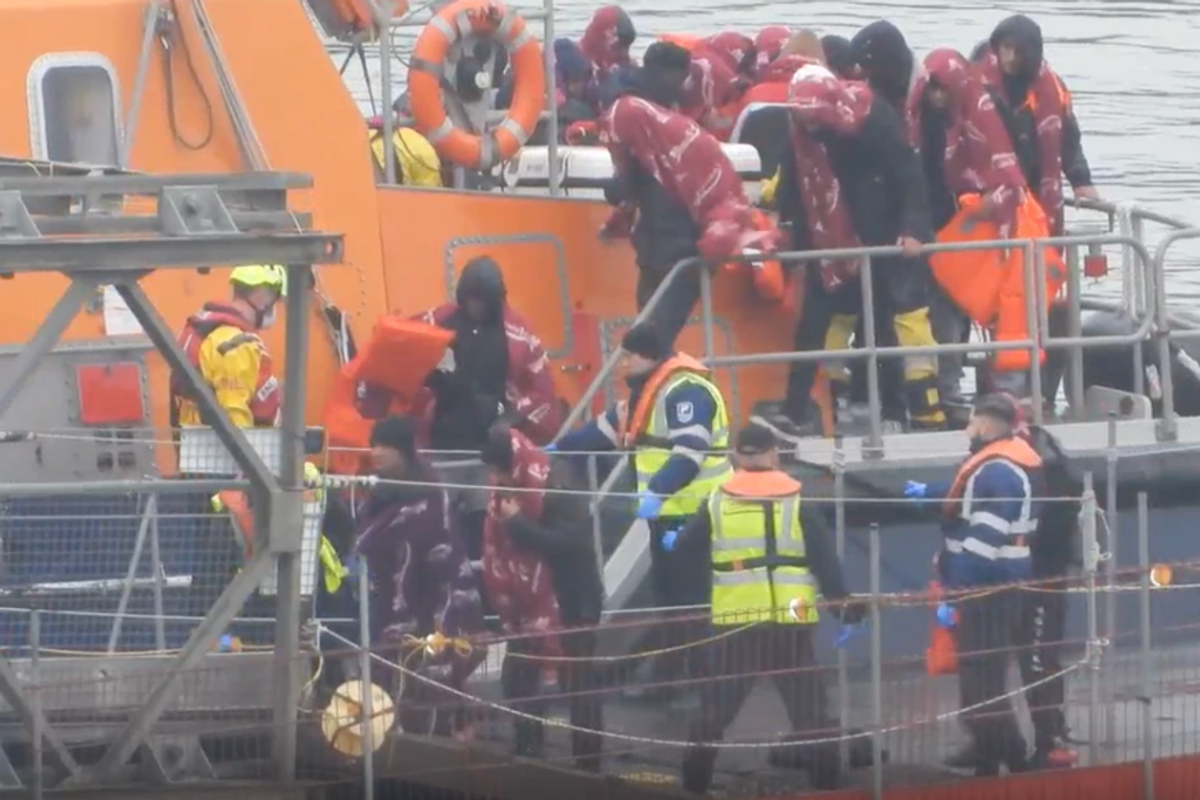 Channel migrants arriving in UK