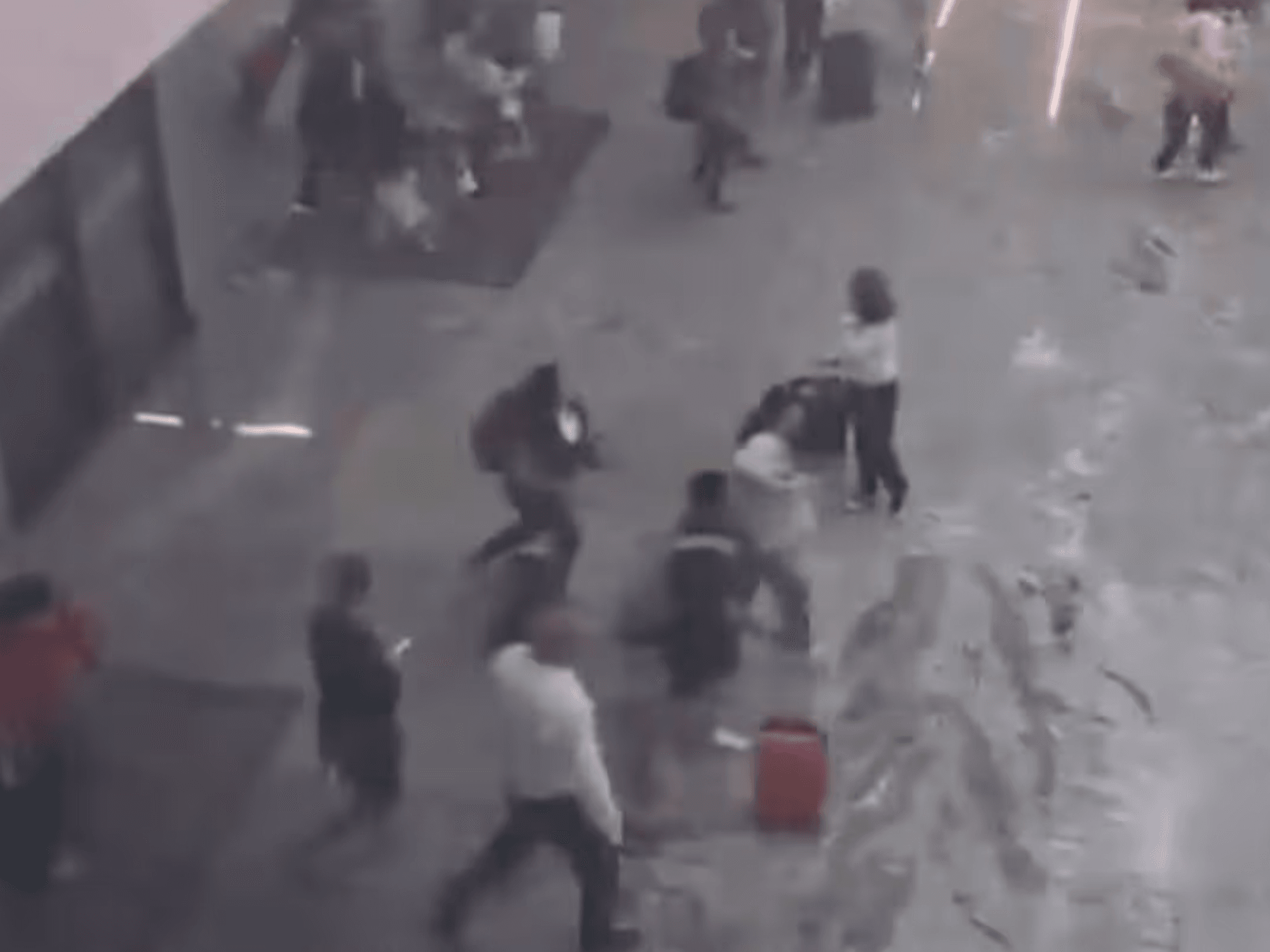 Chaos broke out at Guadalajara Airport, Mexico