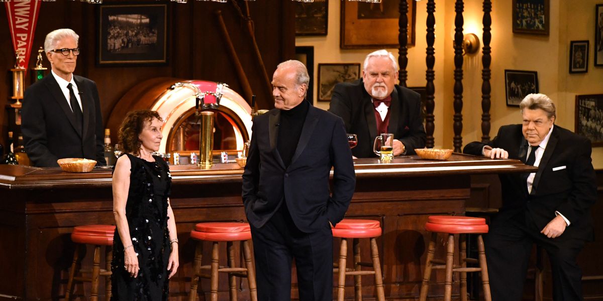 NextImg:Cheers cast REUNITE in iconic bar for the 2024 Emmys: ‘This feels nice’