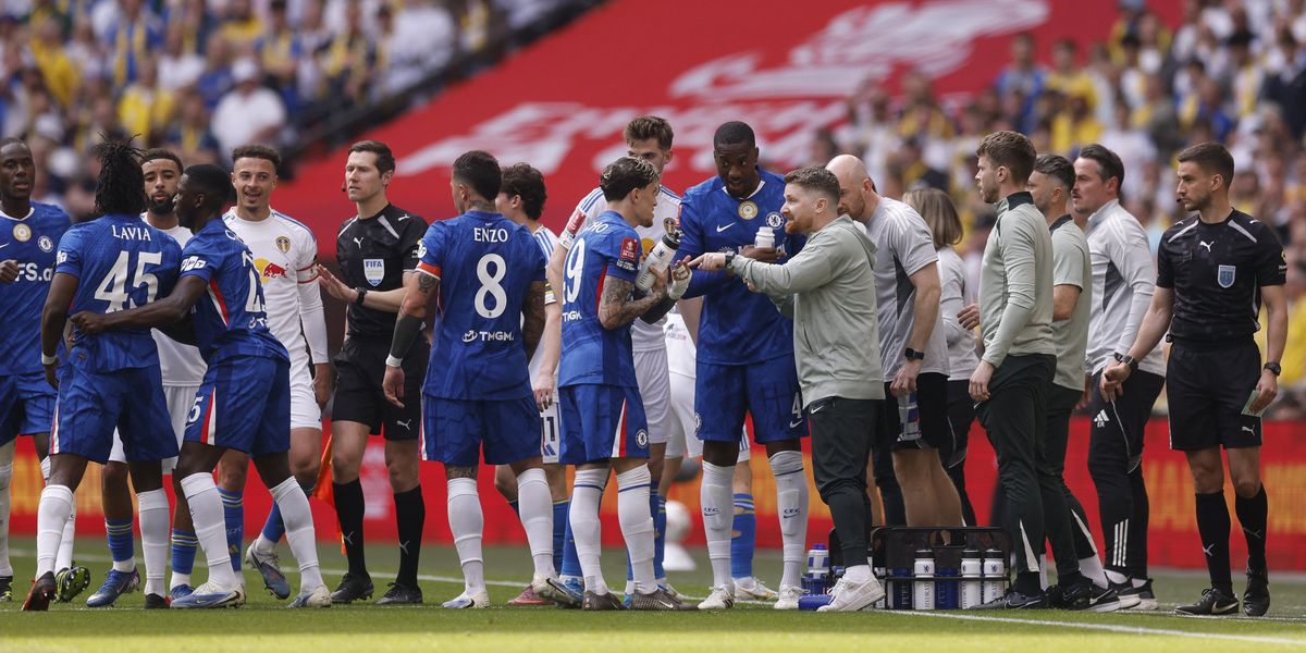 Chelsea players accused of ‘cheating’ in FA Cup semi-final win over Leeds United Chelsea players accused of ‘cheating’ in FA Cup semi-final win over Leeds United
