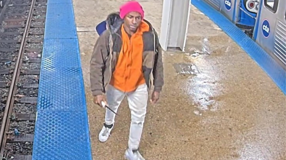 Chicago train platform stabbing suspect