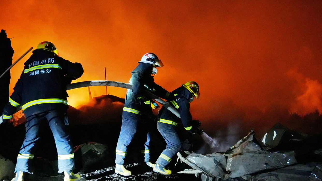 Chinese firefighters
