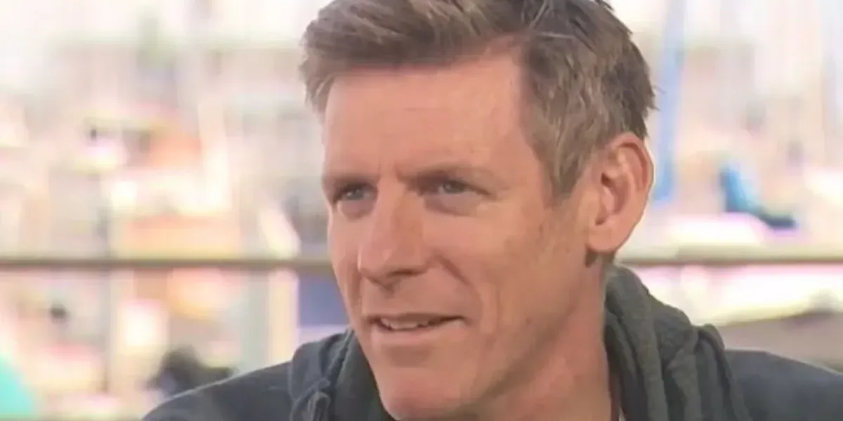 British swimmer Chris Murray fends off great white shark in terrifying midnight attack British swimmer Chris Murray fends off great white shark in terrifying midnight attack