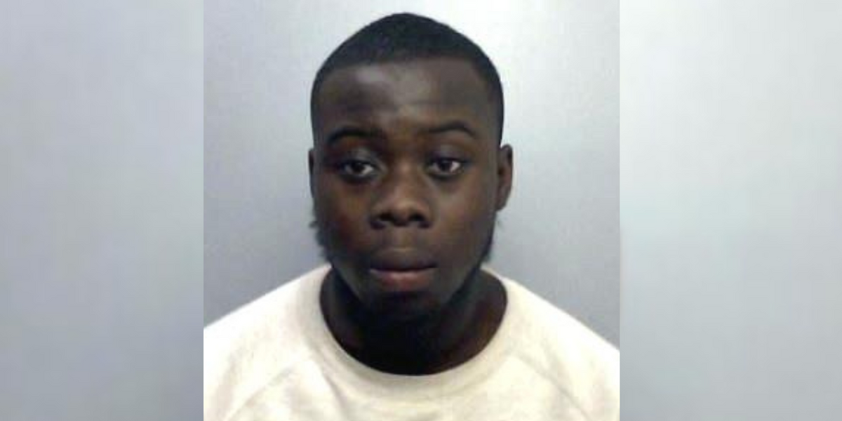 NextImg:Judge who let blade-carrying migrant remain in Britain revealed as former pro-asylum aid executive