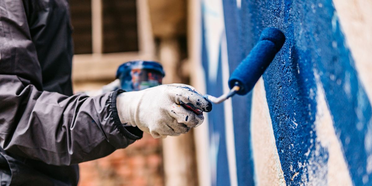 NextImg:Neighbour row erupts after homeowner painted the WRONG wall thinking it was his