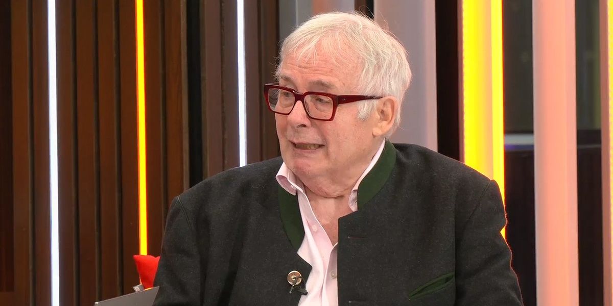 NextImg:Christopher Biggins lifts lid on extraordinary details of behind the scenes of Upstairs, Downstairs