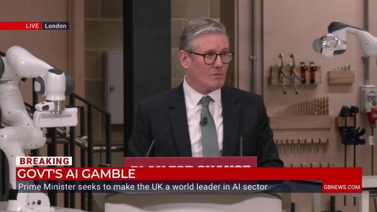 Starmer DODGES question on Rachel Reeves' future as Chancellor as UK borrowing costs soar AGAIN