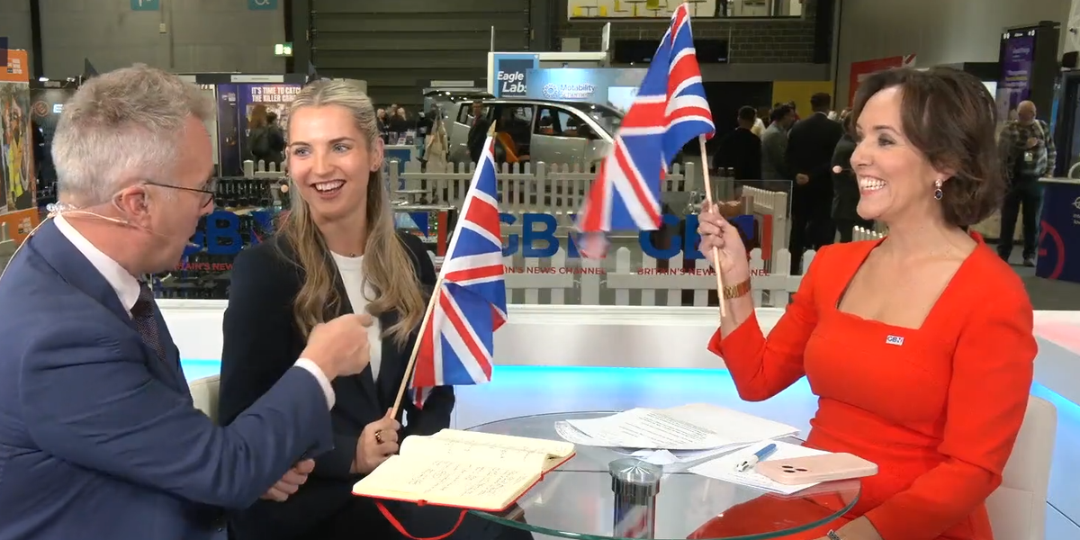 NextImg:Watch the moment that Christopher Hope hands a Labour MP a Union flag: 'Fly it proudly!'