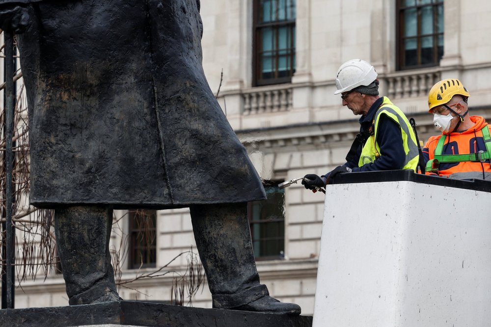 Churchill statue being restored