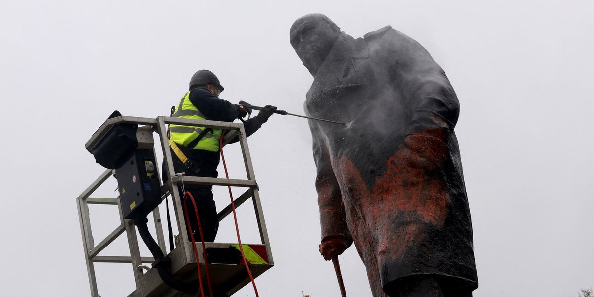 Winston Churchill statue restored to former glory after being defaced with pro-Gaza graffiti Winston Churchill statue restored to former glory after being defaced with pro-Gaza graffiti