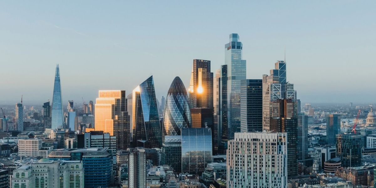 Close Brothers banking group to cut 600 jobs in UK and Ireland as part of £85m cost-cutting efforts Close Brothers banking group to cut 600 jobs in UK and Ireland as part of £85m cost-cutting efforts