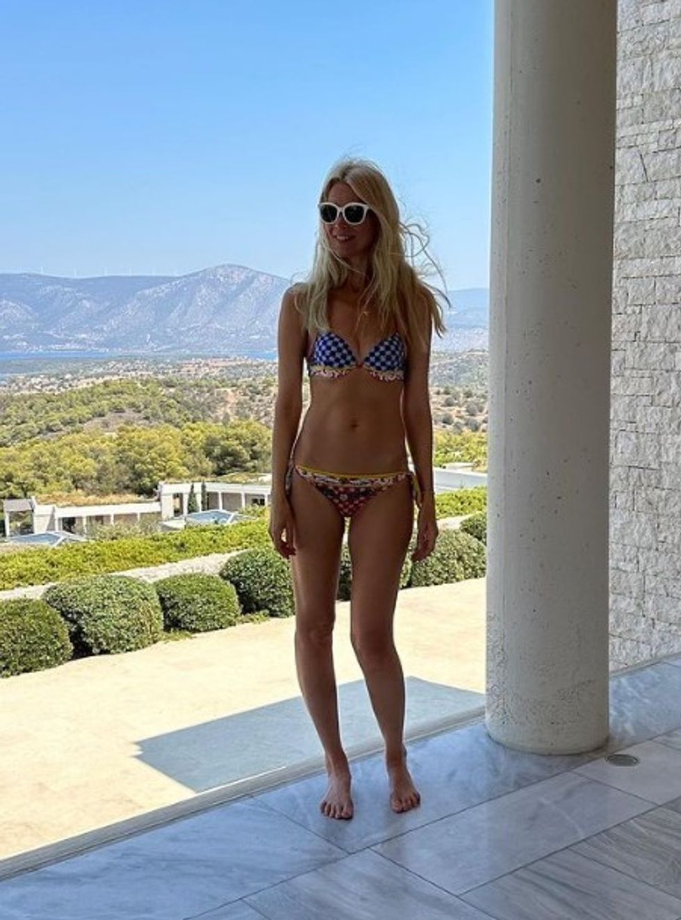 Claudia Schiffer bikini