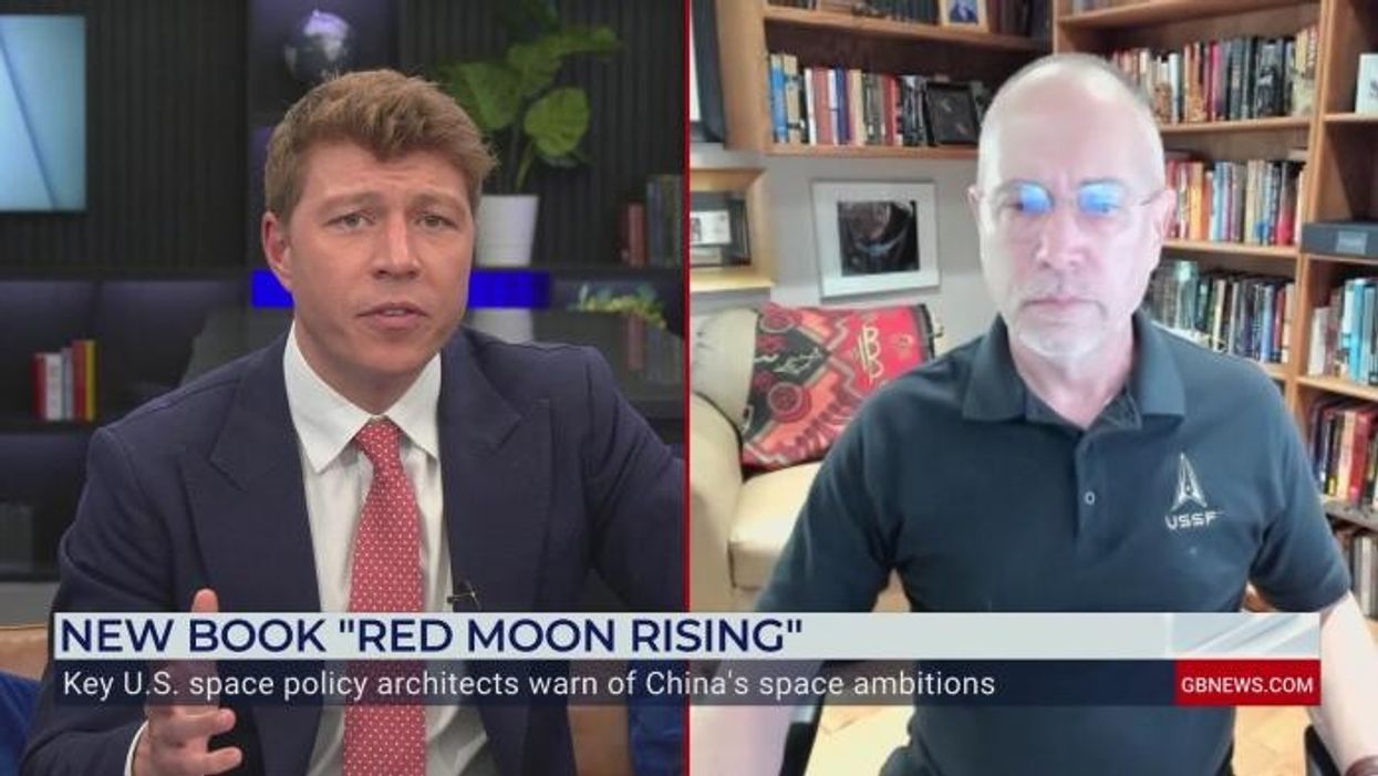 Expert claims solar system is ‘full of life’ in shocking extra-terrestrial verdict