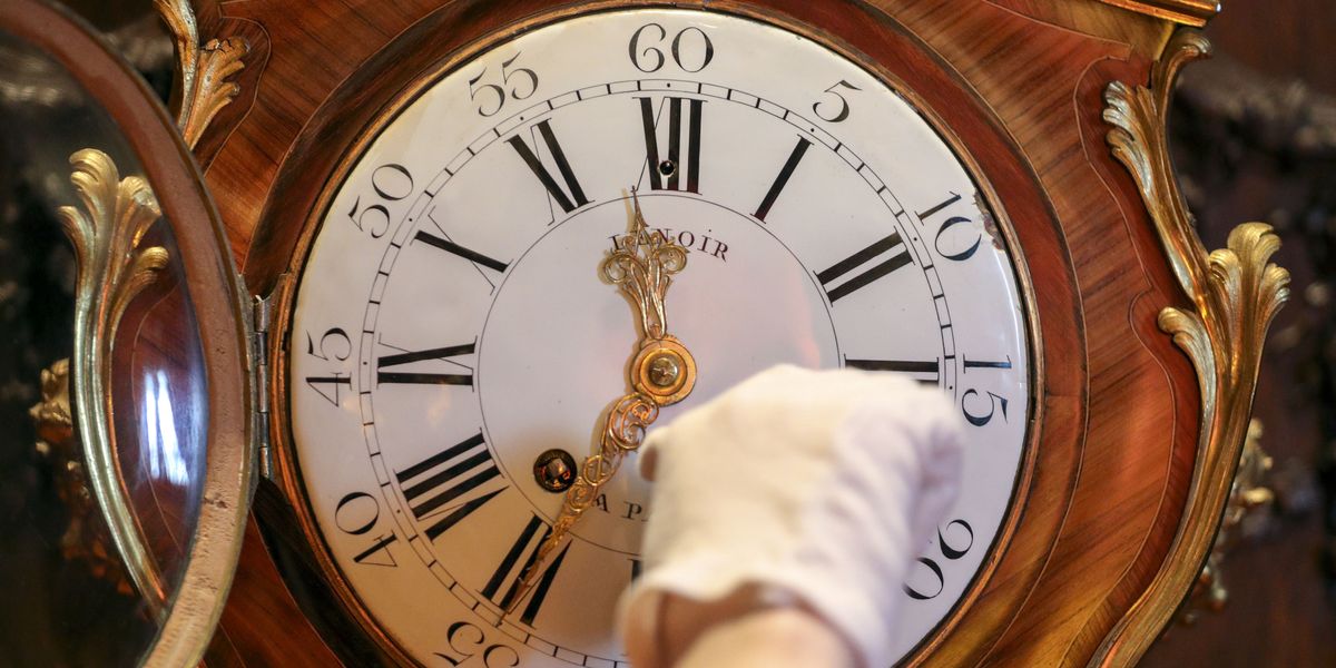 NextImg:When do the clocks change? Britain braces for cold dark months ahead