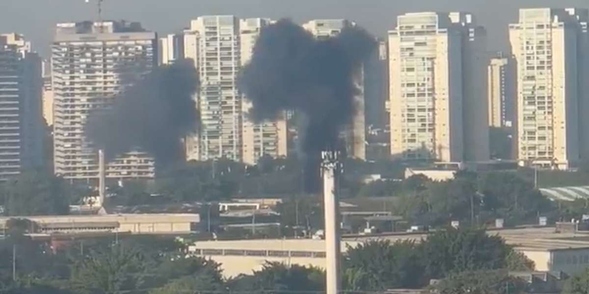 NextImg:Plane crashes into bus in middle of busy city while trying to make emergency landing
