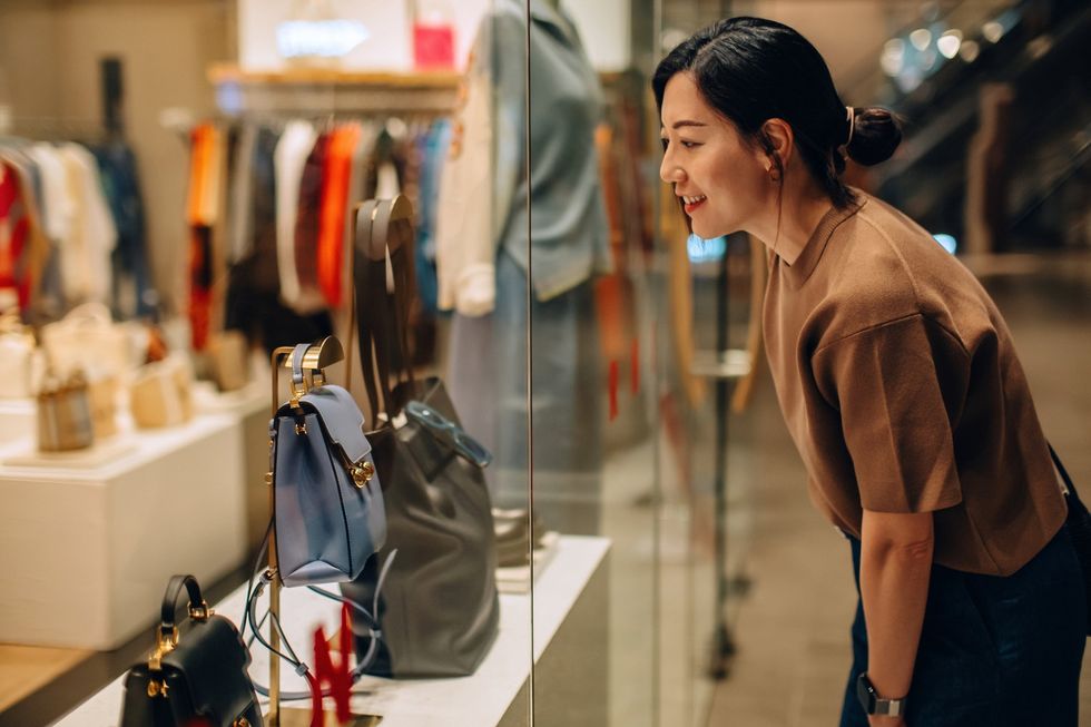 Clothes shopper